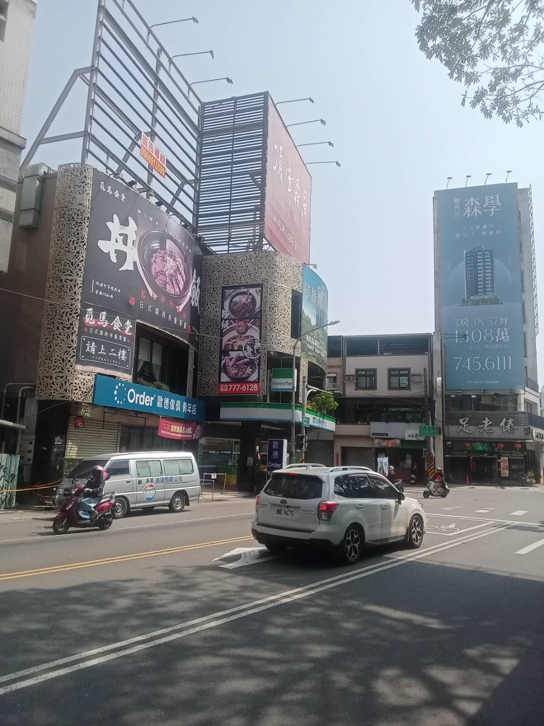 8814_0 文山特區休閒大廈一樓