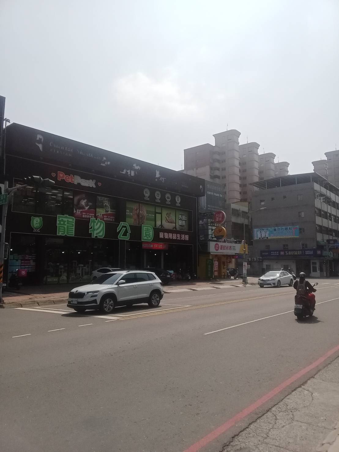 8817_0 文山特區休閒大廈一樓