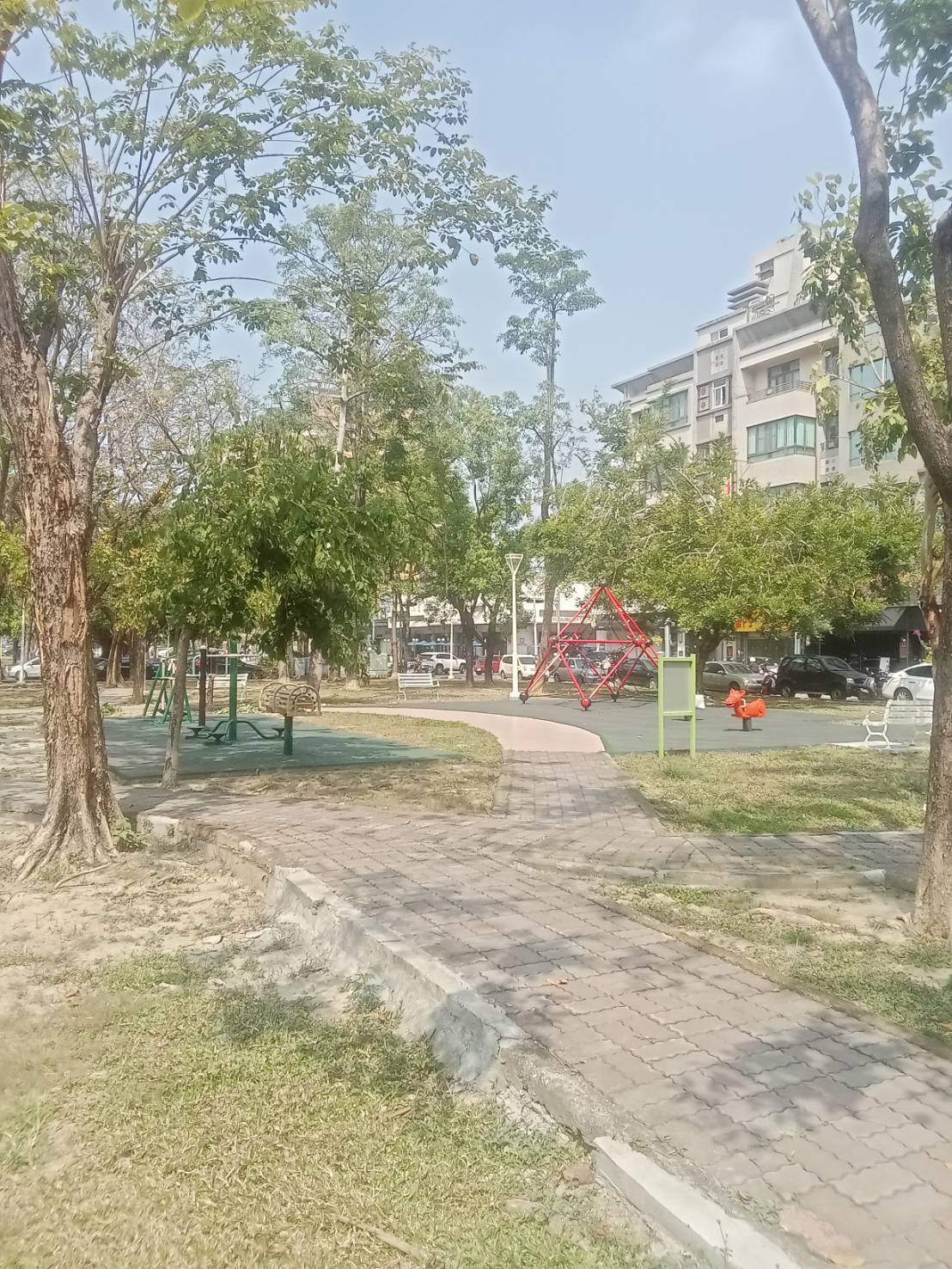 8820_0 文山特區休閒大廈一樓