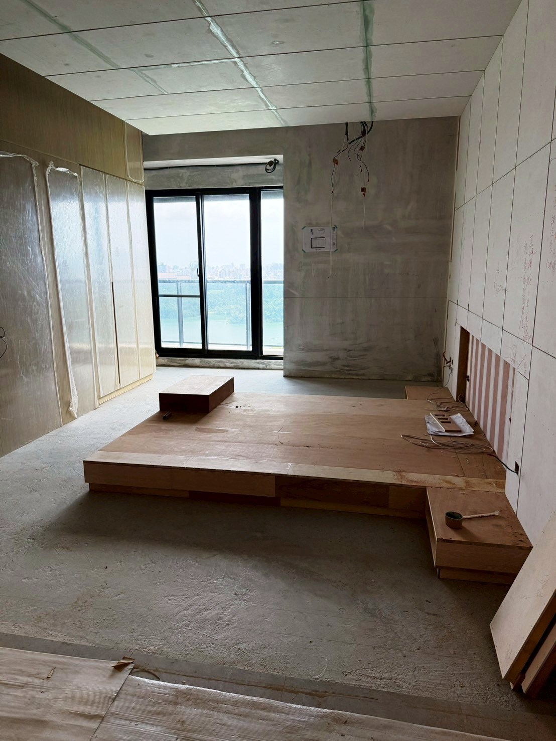 LINE_ALBUM_景中泱_250728_11 澄清湖畔首排景觀豪宅