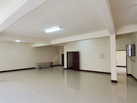 文自路透店公寓.親友各買一層同住~免管理費