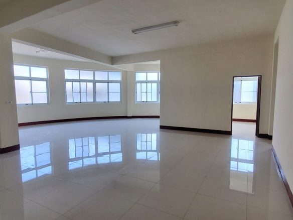 文自路透店公寓.親友各買一層同住~免管理費