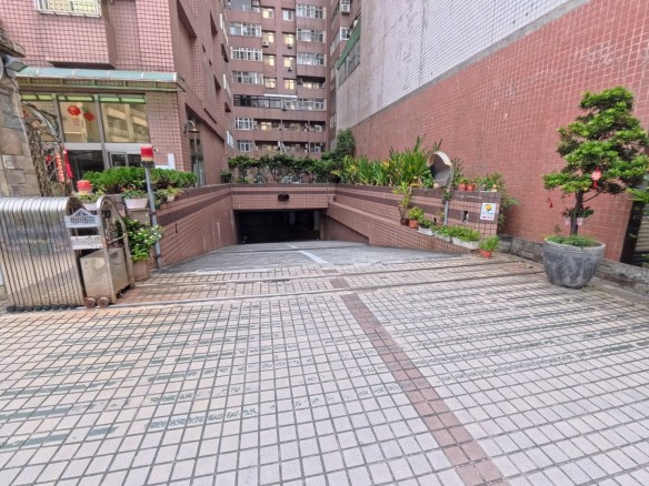 明誠商圈諾曼第大樓