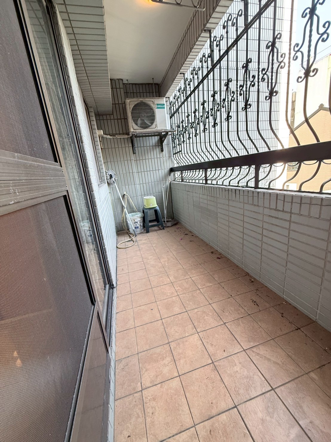 LINE_ALBUM_鳳德大樓_260113_14 前金三鳳商圈・低總價經典三房|前後大陽台・超低公設