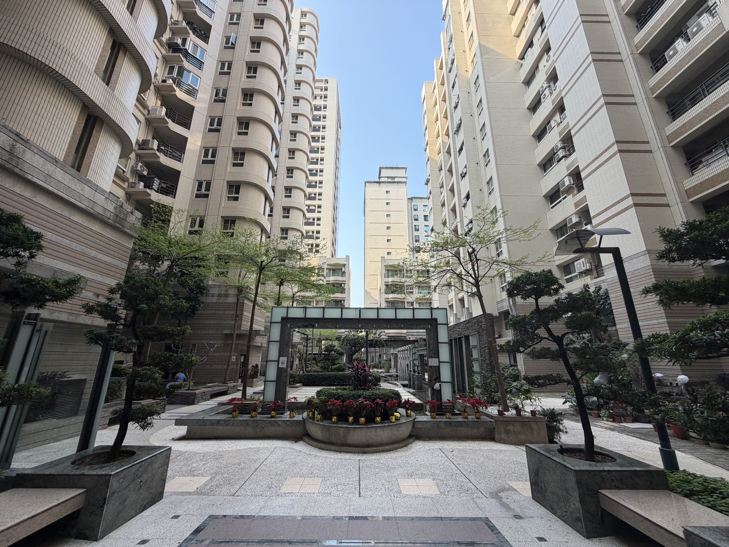 S__5636281 美術館核心特區精美3房學區宅