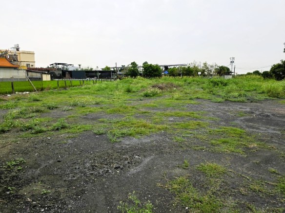 屏東崁頂港東國小三角窗建地