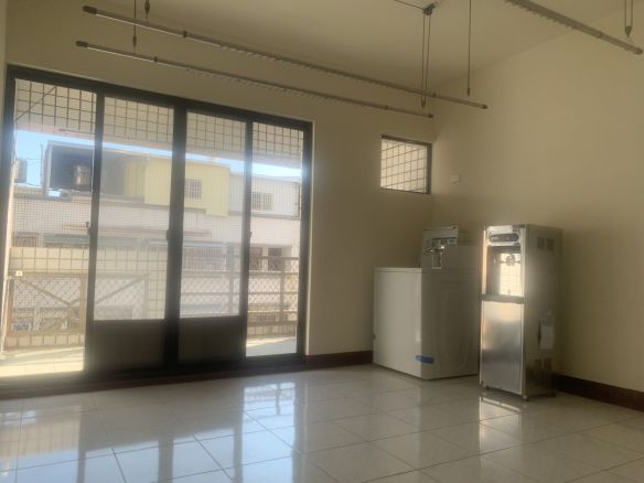 屏東火車站市區收租金店面