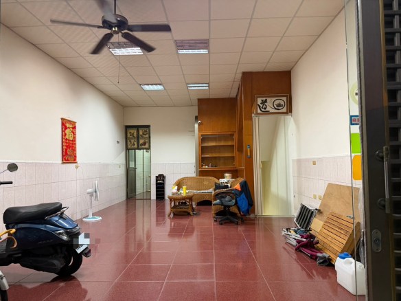 (租)太平洋百貨一樓金店面