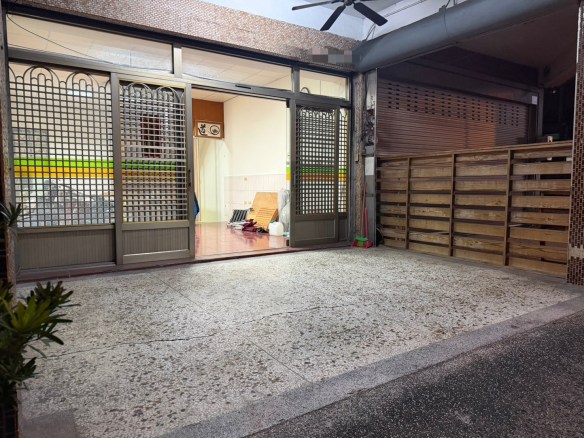 (租)太平洋百貨一樓金店面